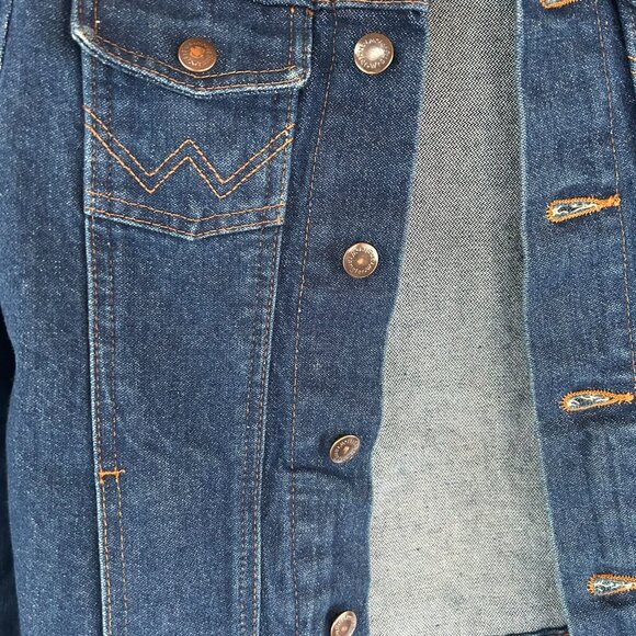 Boys/Youth Wrangler Denim/Jean Jacket, Size Medium - Picture 5 of 10